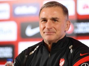 Stefan Kuntz: “Türkiye İle Bir Çok Başarıya İmza Atmak İçin Sabırsızlanıyorum”