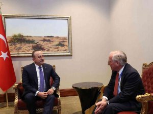Bakan Çavuşoğlu’ndan Doha’da Yoğun Diplomasi Trafiği