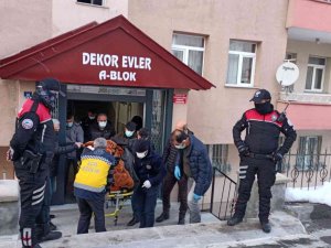 4 Gün Önce Boşandığı Eşi Ve Kızını Öldürdü, Bugün Polise Teslim Oldu