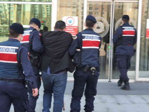 14 Suçtan Aranan Şüpheli Jandarmaya Yakalandı