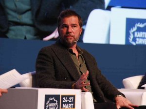Ünlü Oyuncu Engin Altan Düzyatan: "Plastiklerin Yaklaşık Yüzde 50’si Doğaya Atılıyor”