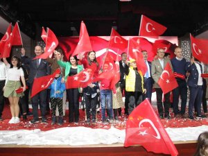 Dünyaya ‘Hocalı’yı Anlatan Sevinç’e Manisa’dan Onur Ödülü