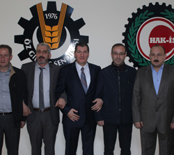 Havuz Çalışmalarını Sürdürüyor