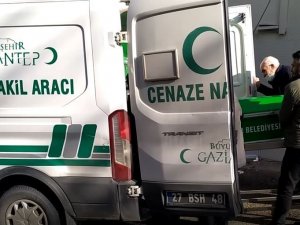 Fırtınada Uçan Çatının Altında Kalan İşçi Yaşam Savaşını Kaybetti