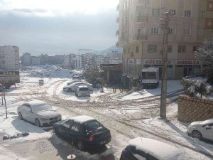 Mardin’de Kar Bahar Dinlemiyor