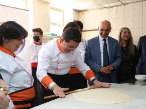 Başkan Tütüncü, Gençlik Buluşmasında Mantı Açtı