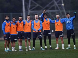 Fenerbahçe Salonda Çalıştı