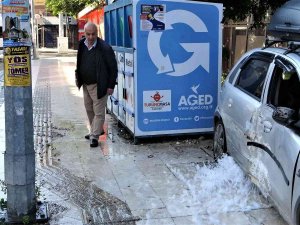 Antalya’da Kaza Sonrası Şelale Gibi Su Aktı, Bakan Şaştı Kaldı