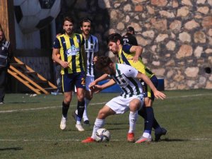 Tff 3. Lig: Belediye Derincespor: 2 - Büyükçekmece Tepecikspor: 2