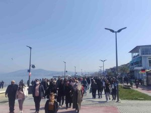 Güzel Havayı Görenler Mudanya’ya Akın Etti