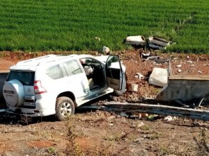 Kontrolden Çıkan İ̇ran Plakalı Araç Şarampole Devrildi: 4 Yaralı