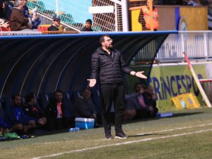 Belediye Derincespor Teknik Direktörü Murat Parlak: "Çok Ciddi 2 Puan Kaybettik”