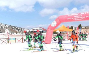 Okul Sporları Dağ Kayağı Türkiye Şampiyonası