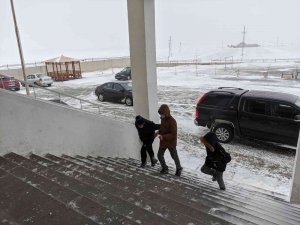 Ardahan’da Eğitime Kar Engeli: 1 Gün Ara Verildi