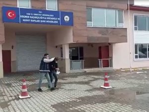 Van’da 2 Metruk Yapı Yıktırıldı, 4 Organizatör Tutuklandı