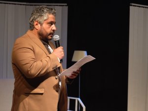Ayvalık’ta Kadın Oyunları Festivali Dünya Tiyatrolar Günü Bildirgesiyle Sona Erdi