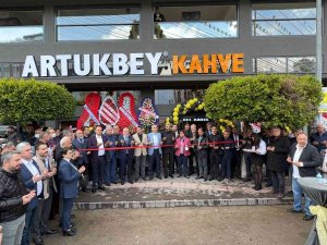 Artukbey Kahve Yurt İçindeki 75. Şubesini İ̇skenderun’da Açtı
