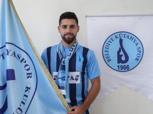 Belediye Kütahyasporlu Futbolcu Enes Nalbantoğlu Rekora Koşuyor