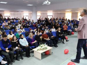 Dpü’de “Eğitimde Motivasyon Ve Stres Yönetimi” Etkinliği