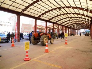 Kahramankazan’da “Reflektör Tak, Görünür Ol” Projesi