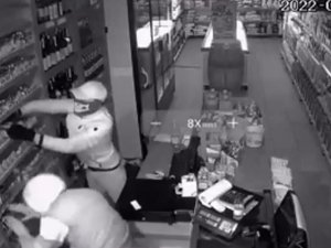 Antalya’da Hırsızın Çaldığı Atla Girdiği Markette Bu Kez 200 Bin Tl’lik Hırsızlık Şoku