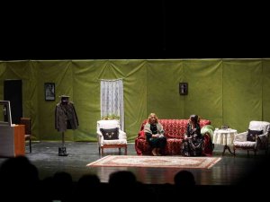 ’Hadi Öldürsene Canikom’ Oyunu Bilecik’te Sahne Aldı