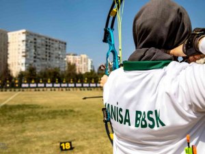 Manisa Büyükşehir’in Okçusu Antalya’dan Madalyayla Döndü