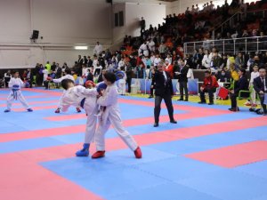 Karate Grup Müsabakaları Adıyaman’da Yapıldı