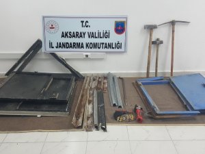Hırsızlar Onlarca Çalıntı Malzemeyle Yakalandı