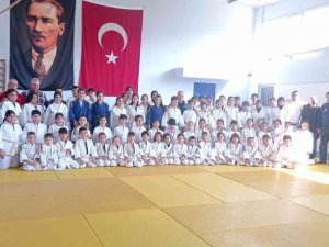 Yunusemreli Judocular Bir Üst Kuşağa Terfi Etti