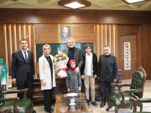 Bingöl Valisi Kadir Ekinci, “Gelişmişliğin Esas Kriteri Bilgi Ve Kültür Seviyesidir”