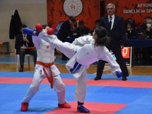 Afyonkarahisar’da Karate Grup Müsabakaları Sona Erdi
