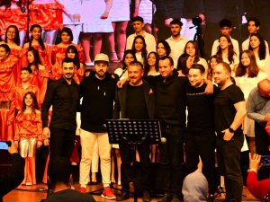 Kayahan, Manavgat’ta Konserle Anıldı