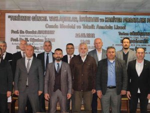 Ayvalık’ta “Turizmde Güncel Yaklaşımlar, İ̇stihdam Ve Kariyer Fırsatları” Masaya Yatırıldı