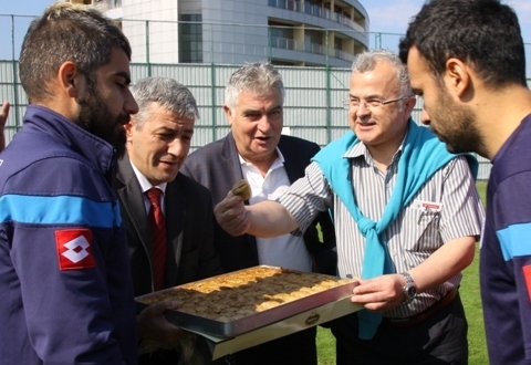 Başkan Kasap'tan Tebrik Mesajı