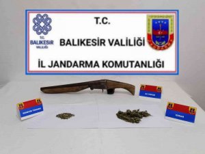 Balıkesir’de Uyuşturucu Operasyonu: 5 Gözaltı