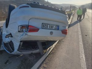 Samsun’da Otomobil Takla Attı: 2 Yaralı