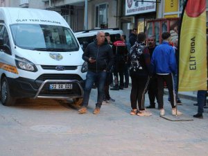 İ̇stediği Sigara Kalmayınca Büfe Sahibini Bıçakladı