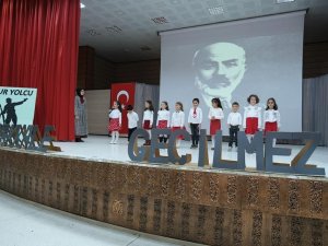 Minik Öğrencilerden “Çanakkale Şehitlerine” Adlı Program