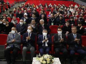 Dereceye Giren Öğrencilere Ödülleri Verildi