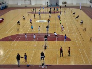 Türkiye Badminton Şampiyonası Başladı