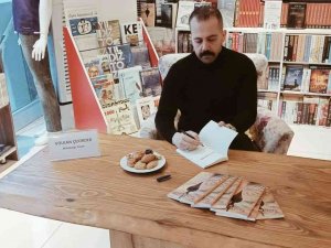 İ̇kinci Bilim-kurgu Romanını Çıkaran Samsunlu Polise Senaristlik Teklifi