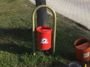 Bahçeşehir Bölgesinde Çöp Kutuları Yenilendi