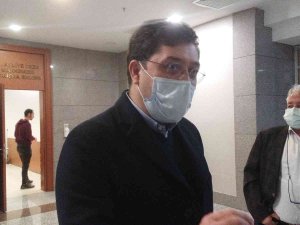 Murat Hazinedar Hakimi Reddederek Salonu Terk Etti