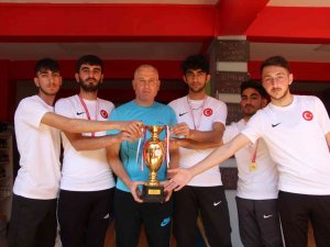 İ̇nandılar, Azmettiler, Türkiye Bowling Şampiyonu Oldular