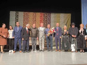 “Çehov Oyunları” Tiyatro Severleriyle Buluştu