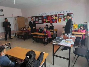 Kaymakam Demirer’den Öğrencilere Moral Ziyareti