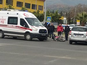Kazada Yaralanan Motosiklet Sürücüsü Hastaneye Kaldırıldı