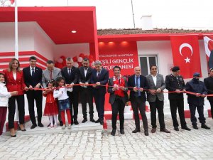 Antalyaspor Ekşili Gençlik Kütüphanesi Açıldı