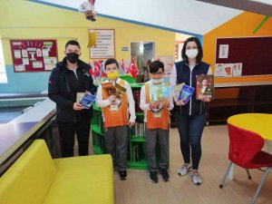 Aliağa Belediyesinden Okullara 5 Bin 260 Kitap